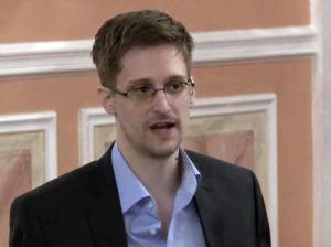 ASSOCIATED PRESS
                                In this image made from video and released by WikiLeaks, former National Security Agency systems analyst Edward Snowden speaks in Moscow, in October 2013. President Vladimir Putin has granted Russian citizenship to former U.S. security contractor Edward Snowden, according to a decree signed by the Russian leader today.