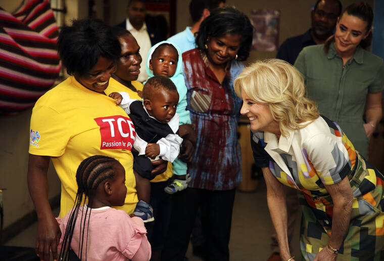 Jill Biden’s White House M&Ms to hit wśród zawrotnych dzieci z Namibii