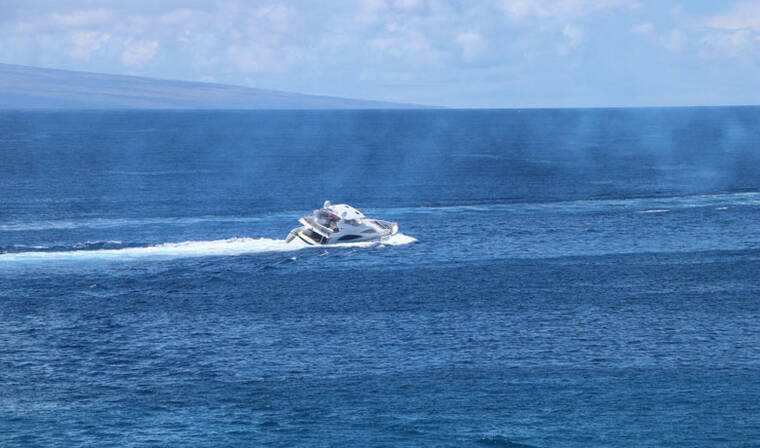 yacht sinks hawaii