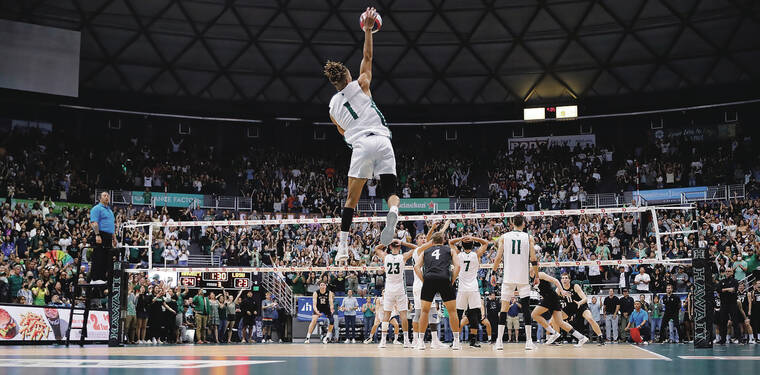 No. 1 Hawaii responds with a sweep of No. 4 Long Beach State