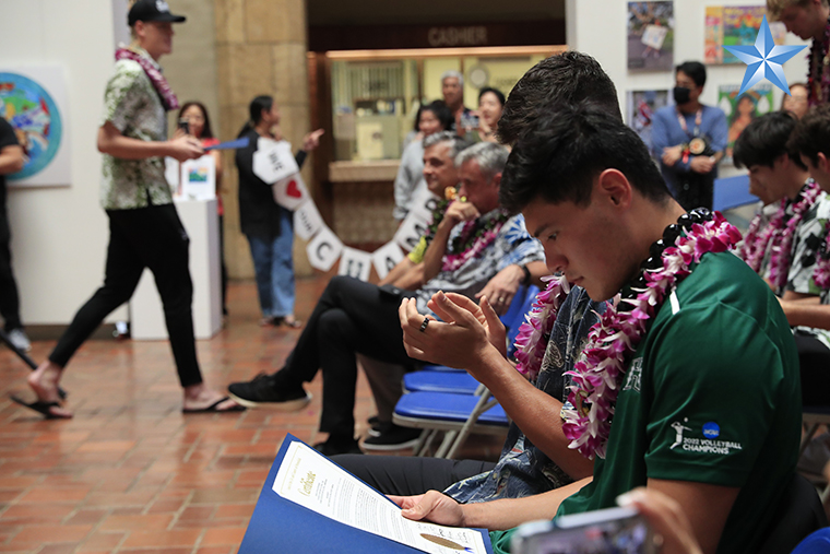 City honors Hawaii men’s volleyball team