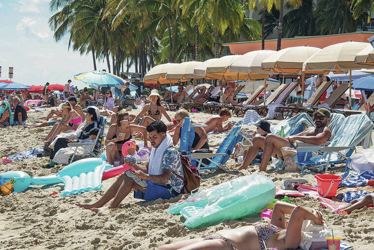 Hawaii tourism sees slump in U.S. West arrivals
