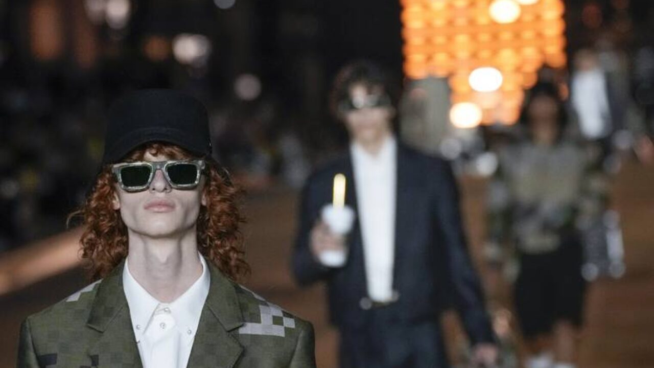 Louis Vuitton Lv Planet Sunglasses for Men