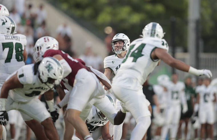 Hawaii rallies over New Mexico State on Shipley’s game-winning field goal