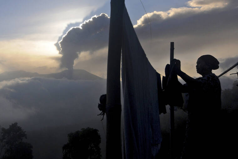 23 tewas dalam letusan Gunung Marabi di Indonesia