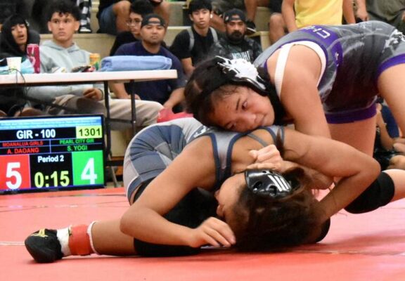 Pearl City’s Yogi pulls off major upset in girls wrestling