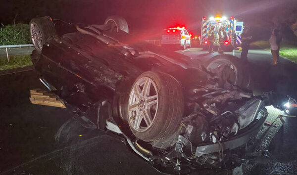 Rollover crash on H3 freeway sends 2 to the hospital