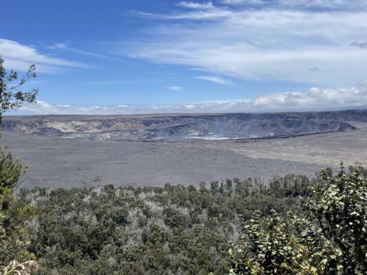 Spike in earthquakes at Kilauea prompts partial park closures
