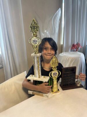 Chess champ, 7, dedicates win to Maui fire survivors