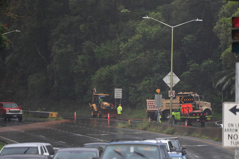 View the latest weather-related road closures on Oahu