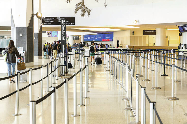 Toronto man pleads guilty to posing as pilot to get free flights