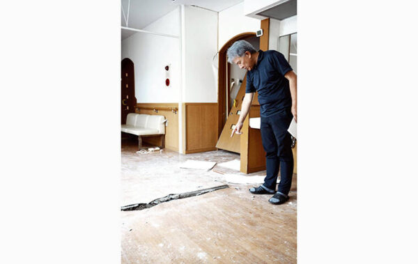 Elder care facilities struggle with caregiving after quake