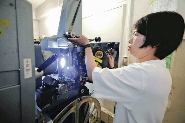 Revival theater screens oldie films in Tokyo
